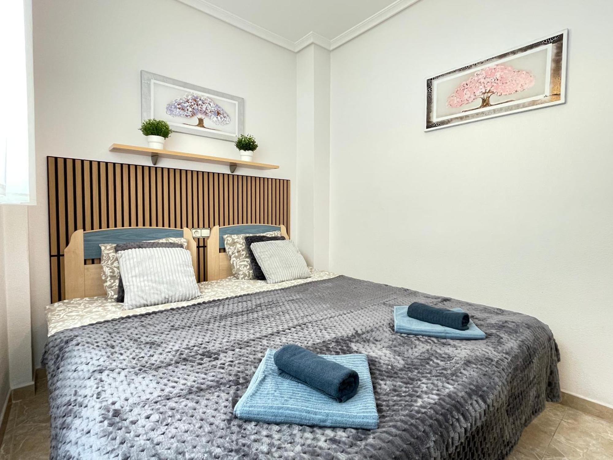 Superior La Playa! 3 Bedrooms! 2 Baths! Air Condition! Side Sea View! Torrevieja Bagian luar foto
